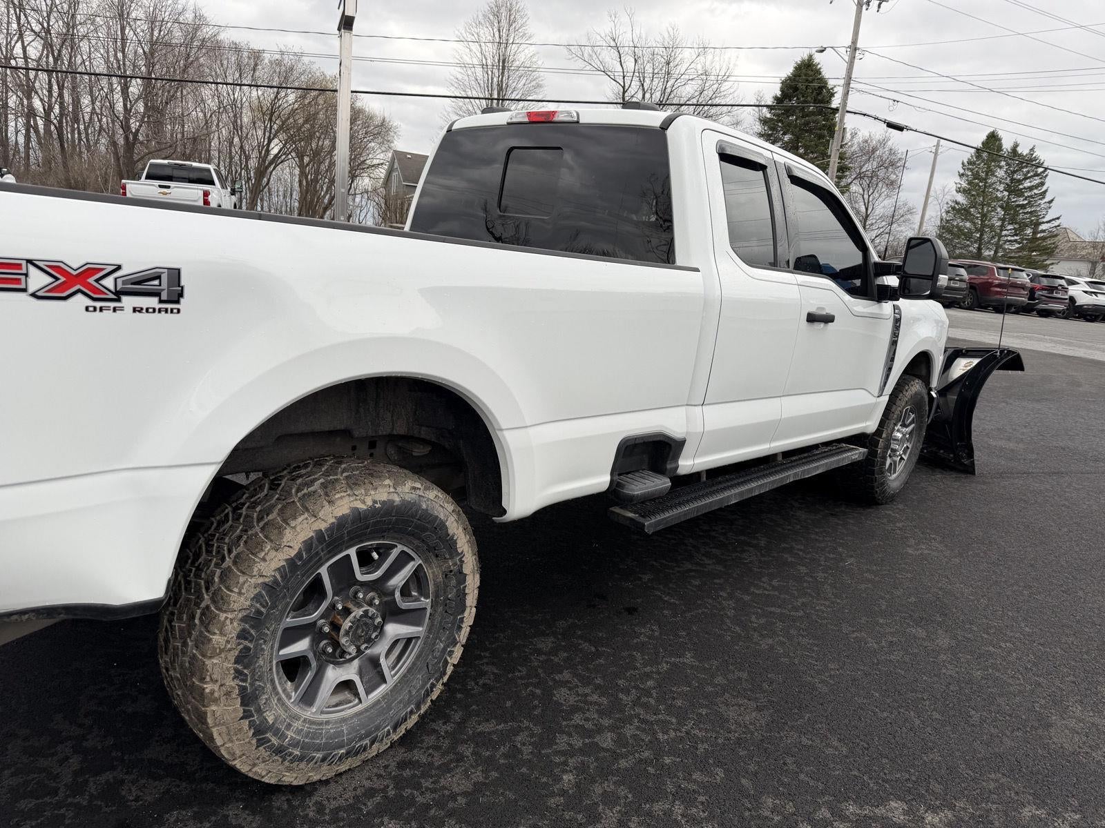 2025 Ford Super Duty F-350 SRW XL