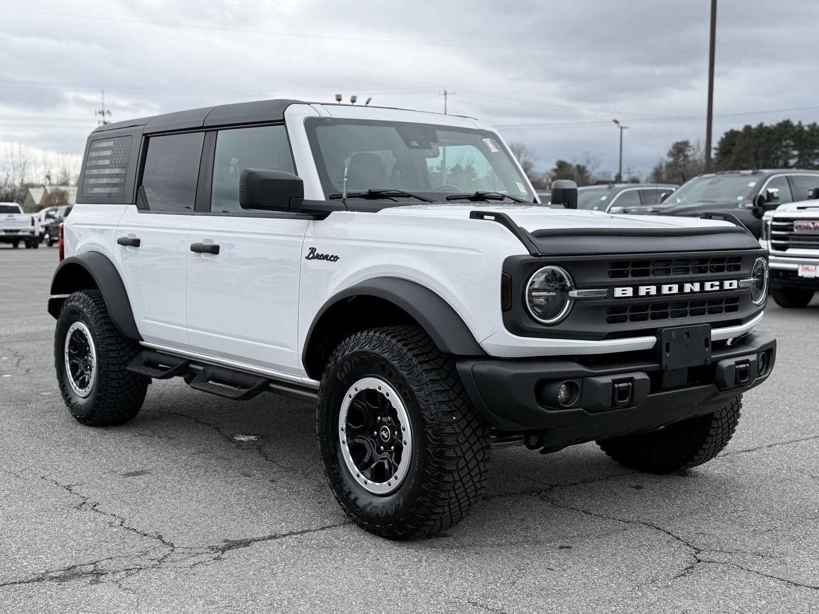 2023 Ford Bronco Base