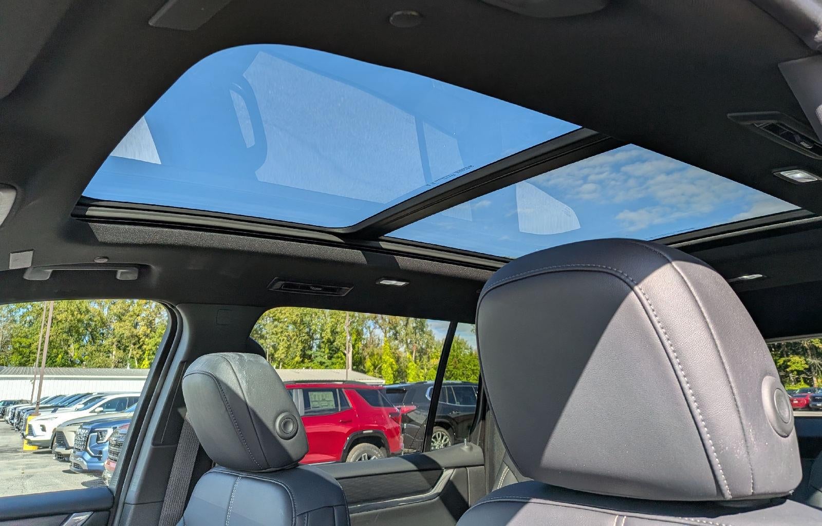 2024 GMC Acadia Elevation