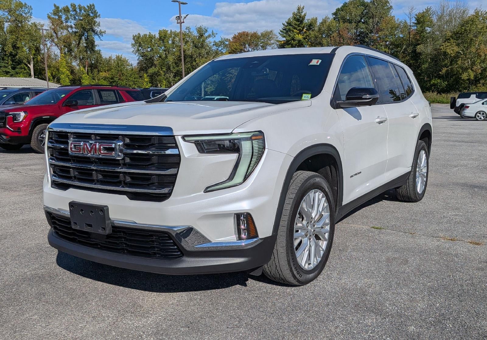 2024 GMC Acadia Elevation