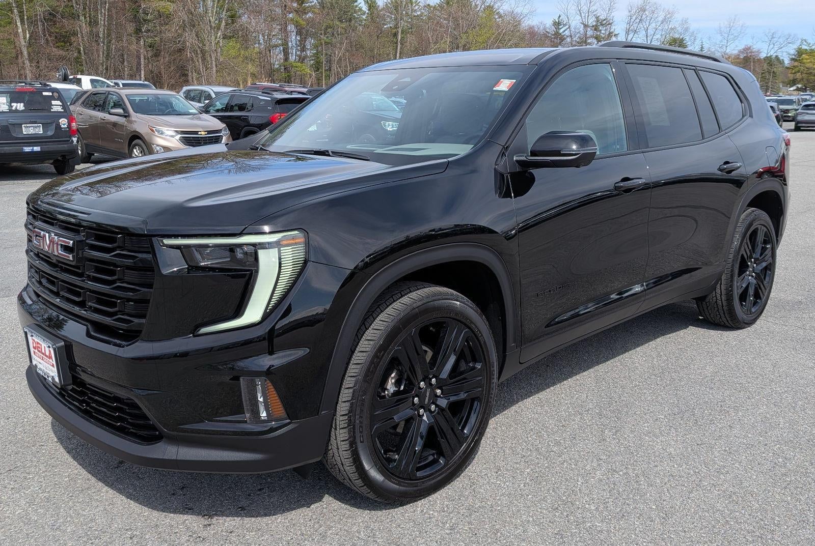 2025 GMC Acadia Elevation