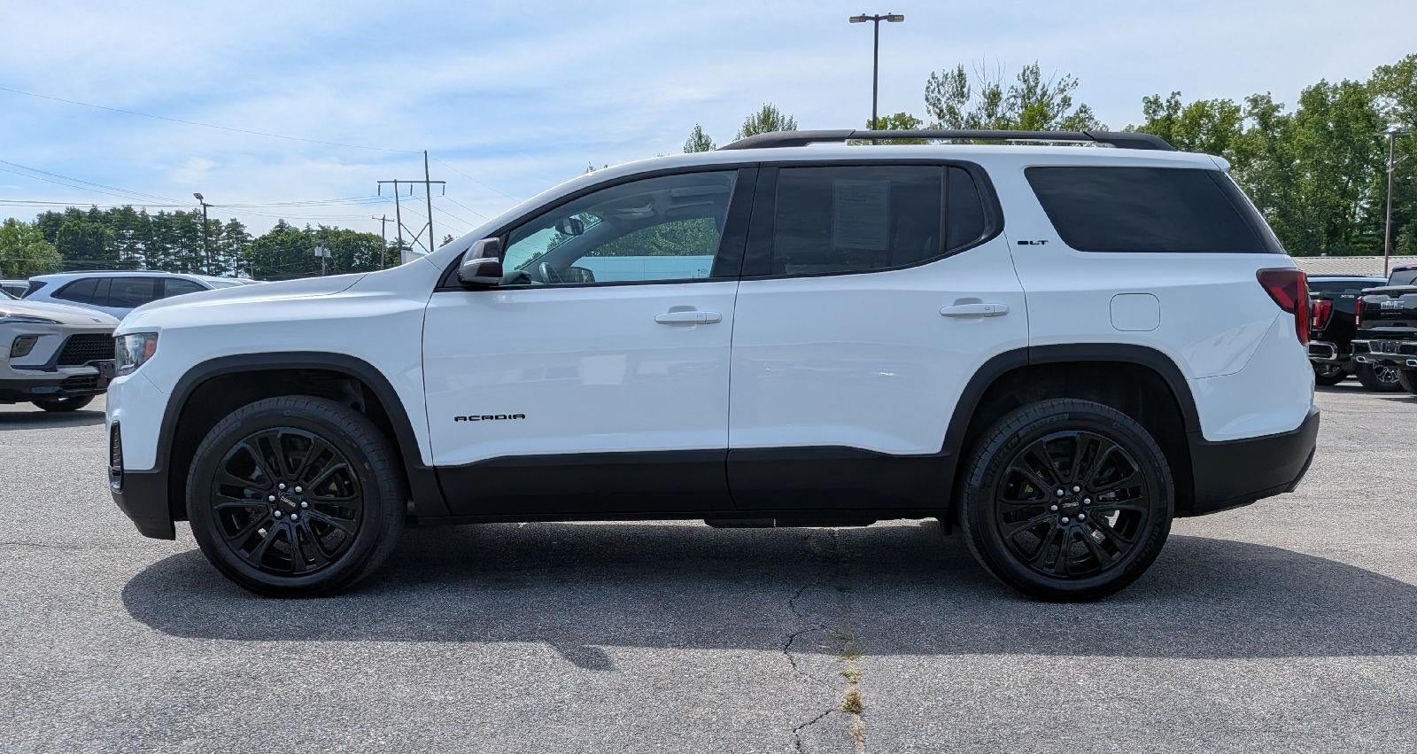 2023 GMC Acadia SLT