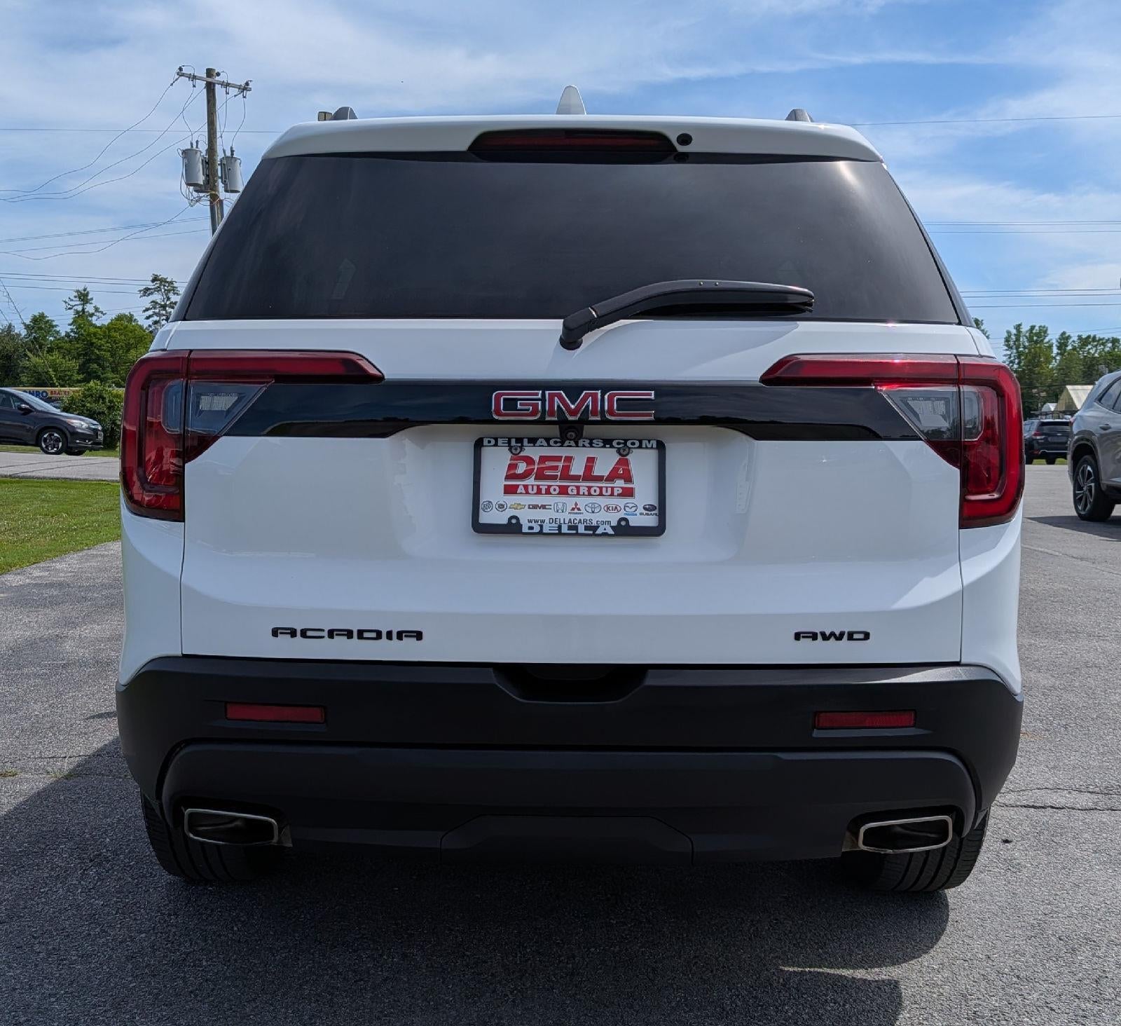 2023 GMC Acadia SLT