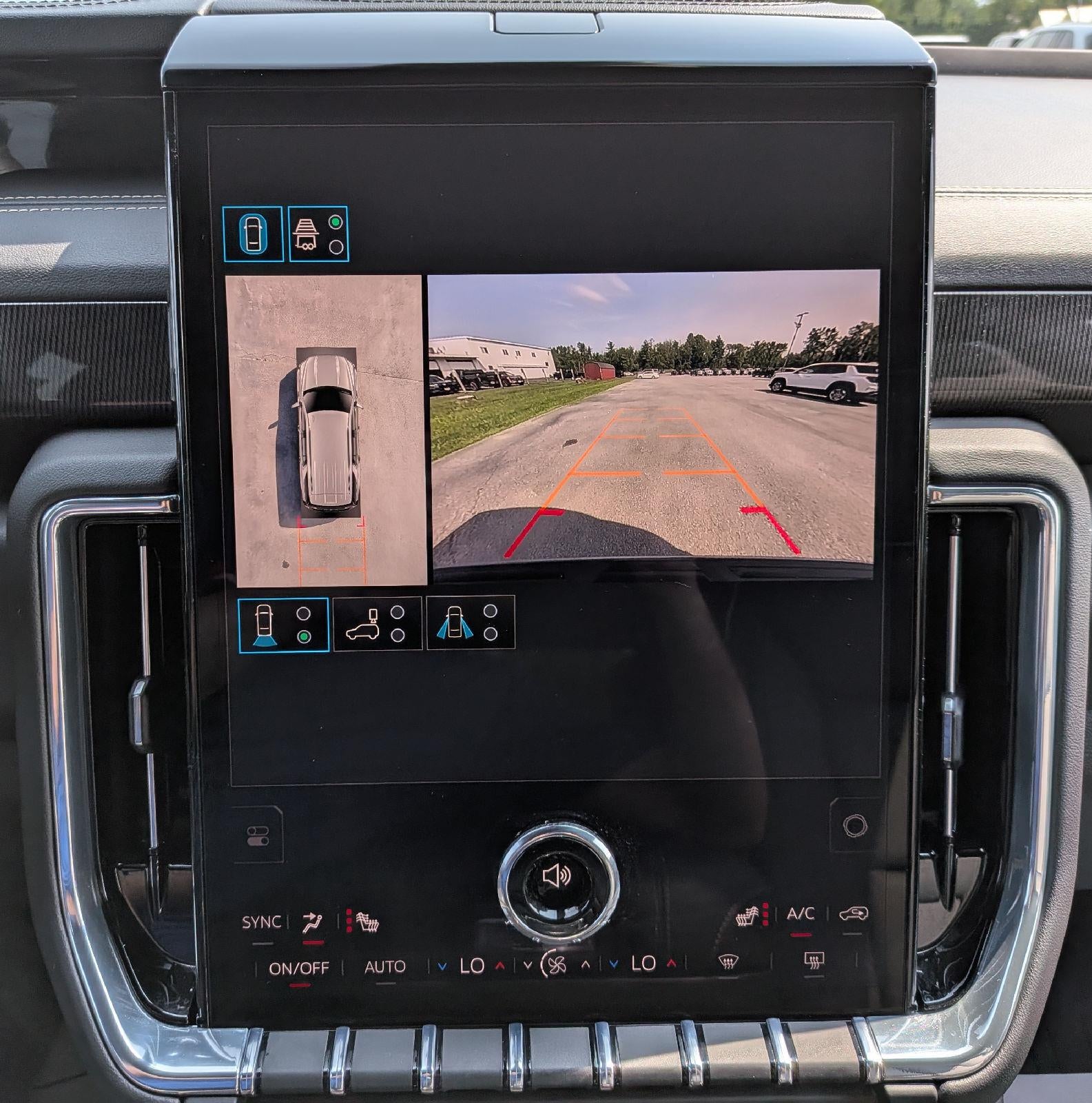 2025 GMC Yukon Elevation