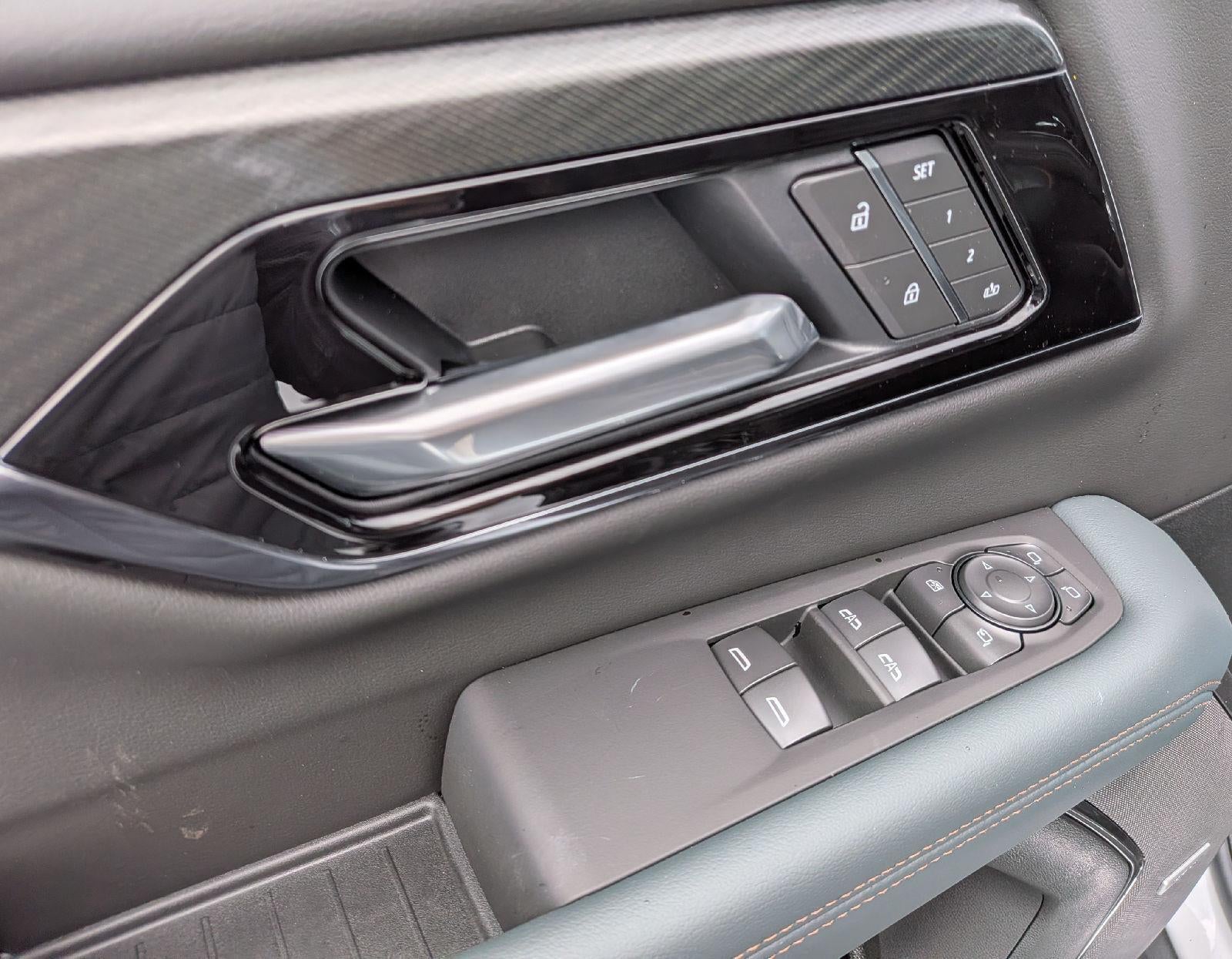 2027 GMC Yukon AT4