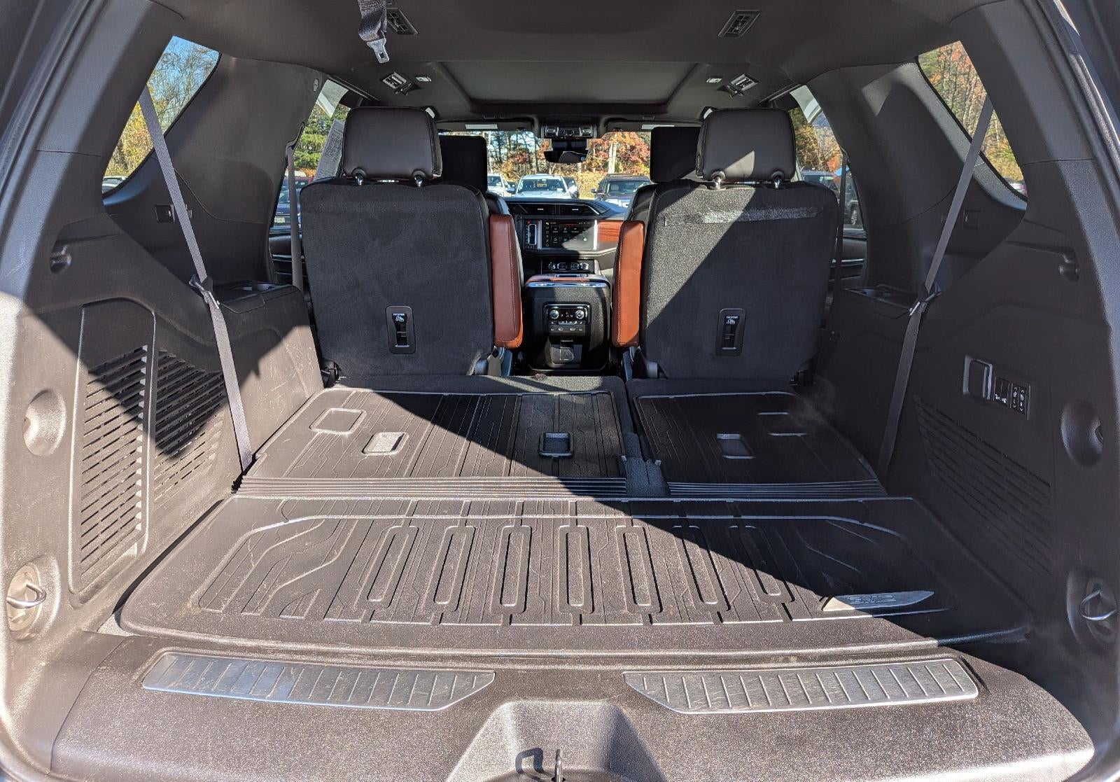 2023 GMC Yukon Denali Ultimate