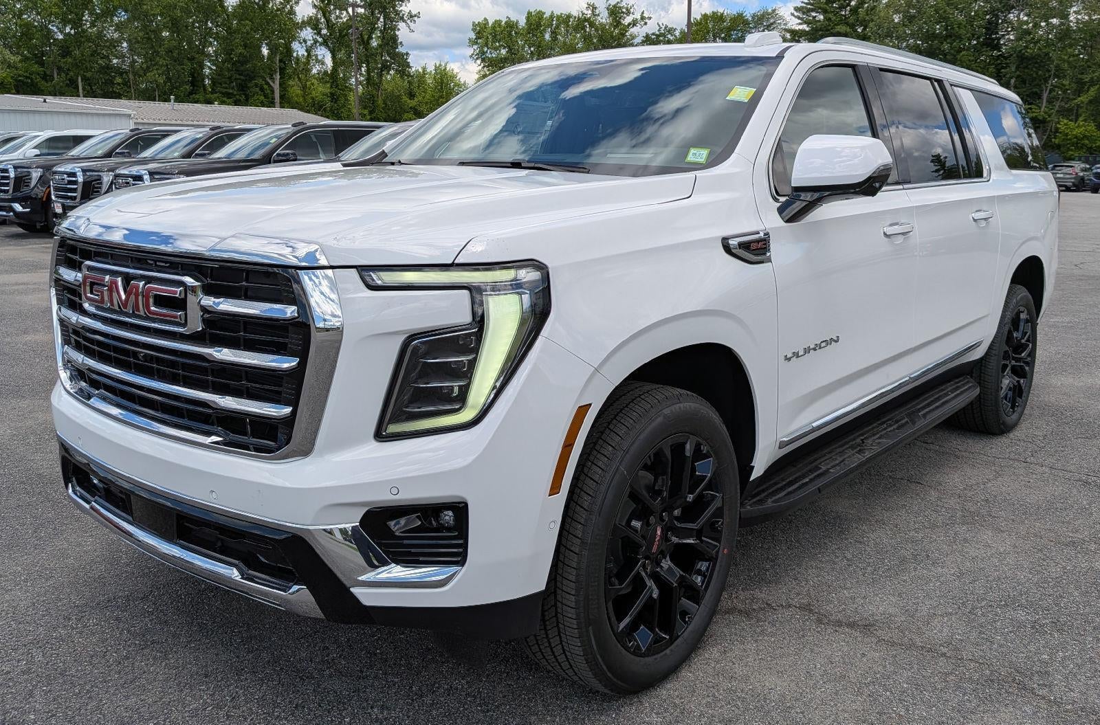 2026 GMC Yukon XL Elevation