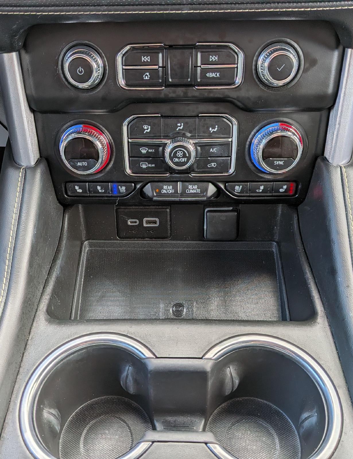 2022 GMC Yukon XL SLT