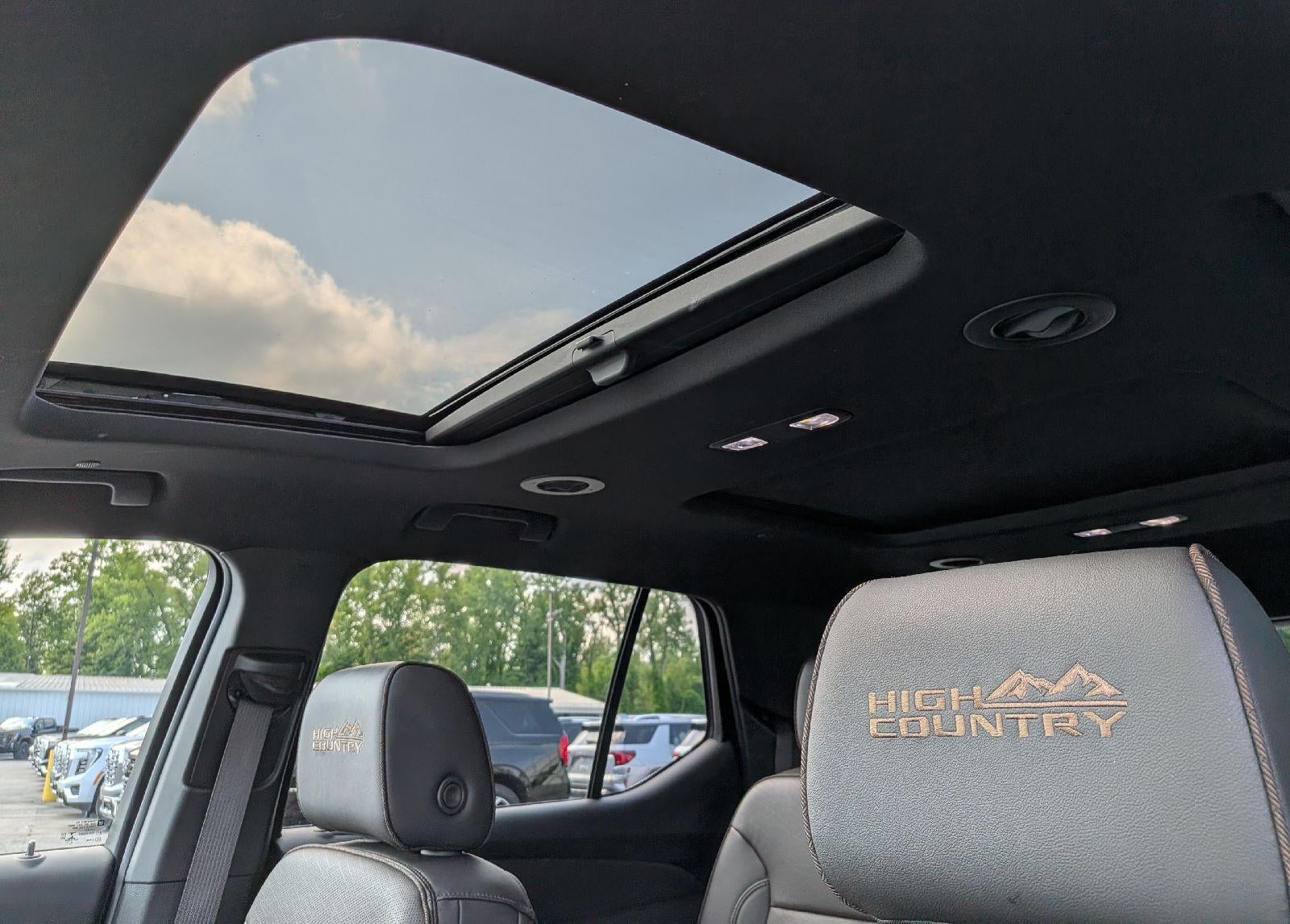 2023 Chevrolet Traverse High Country
