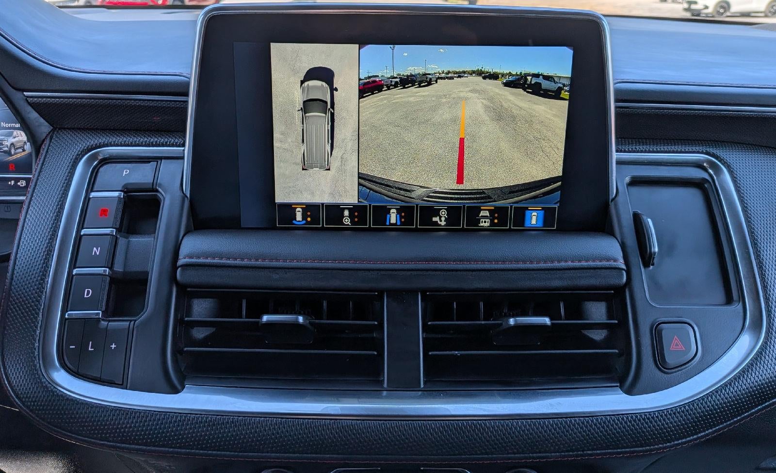 2024 Chevrolet Suburban RST - Photo 19