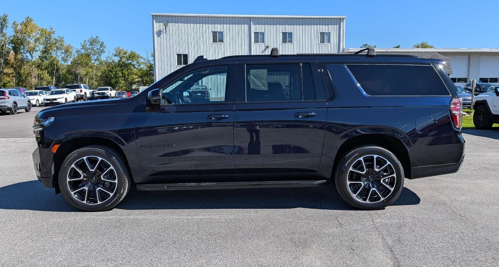 2024 Chevrolet Suburban RST