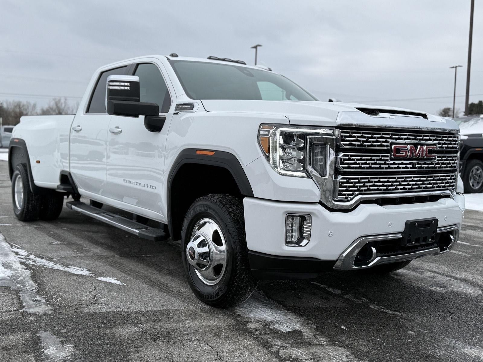 2023 GMC Sierra 3500 HD Denali