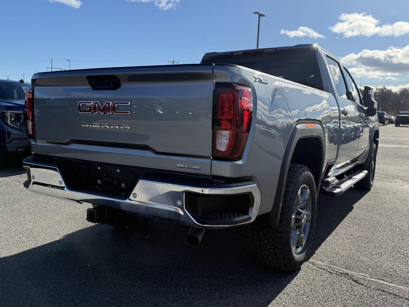 2026 GMC Sierra 2500 HD SLE