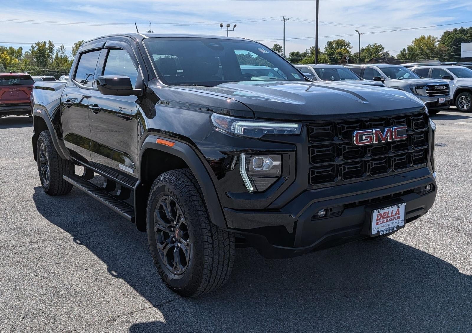 2025 GMC Canyon Elevation