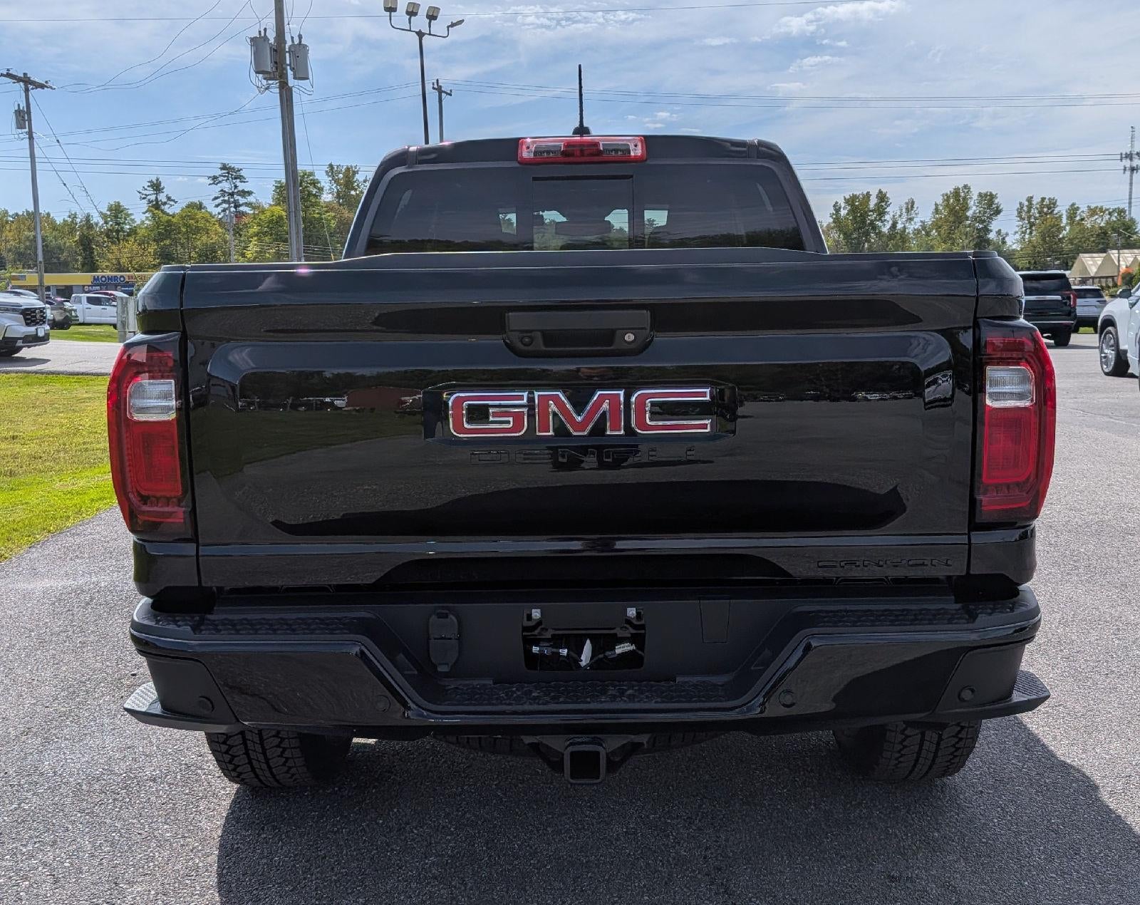 2026 GMC Canyon Denali - Photo 9