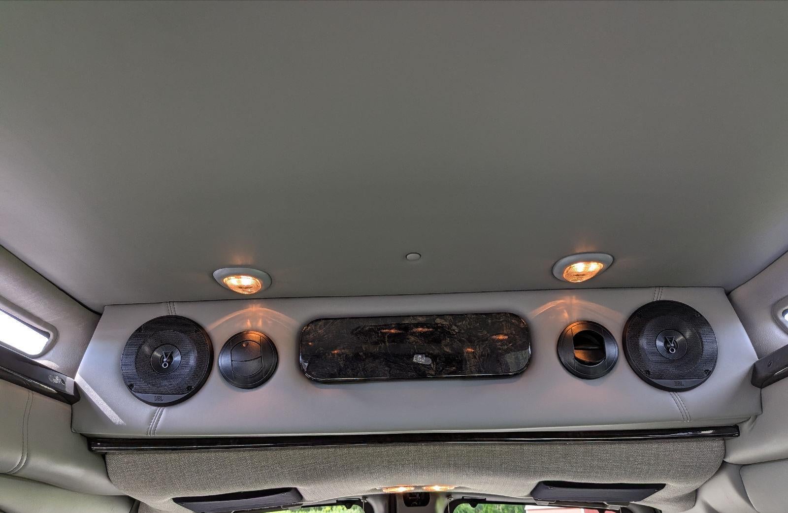 2023 GMC Savana Cargo 2500 Work Van