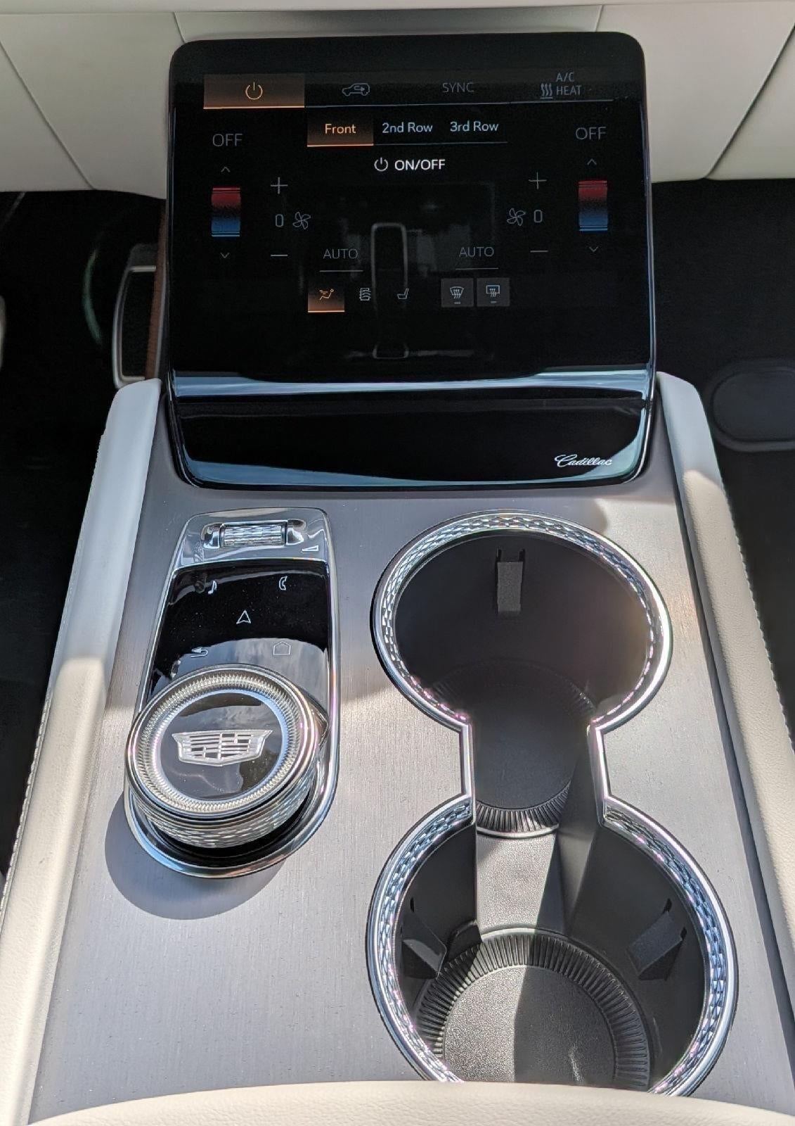 2027 Cadillac VISTIQ Sport