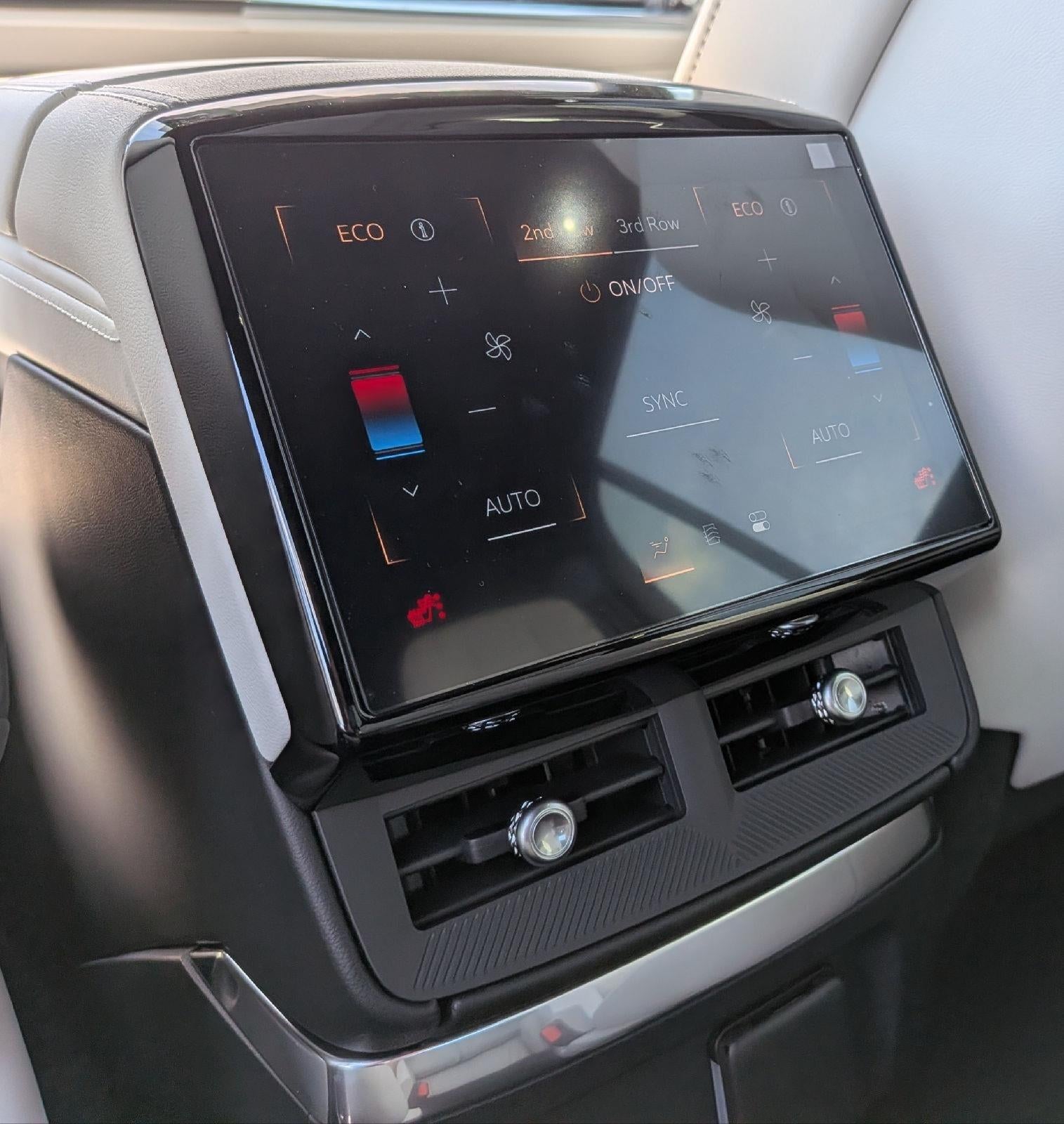2027 Cadillac VISTIQ Sport