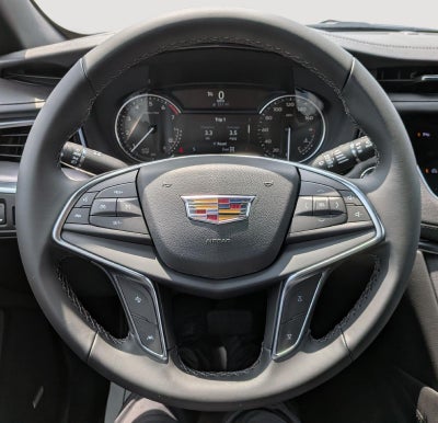 2026 Cadillac XT5 Luxury