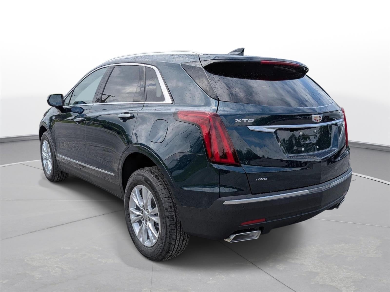 2026 Cadillac XT5 Luxury