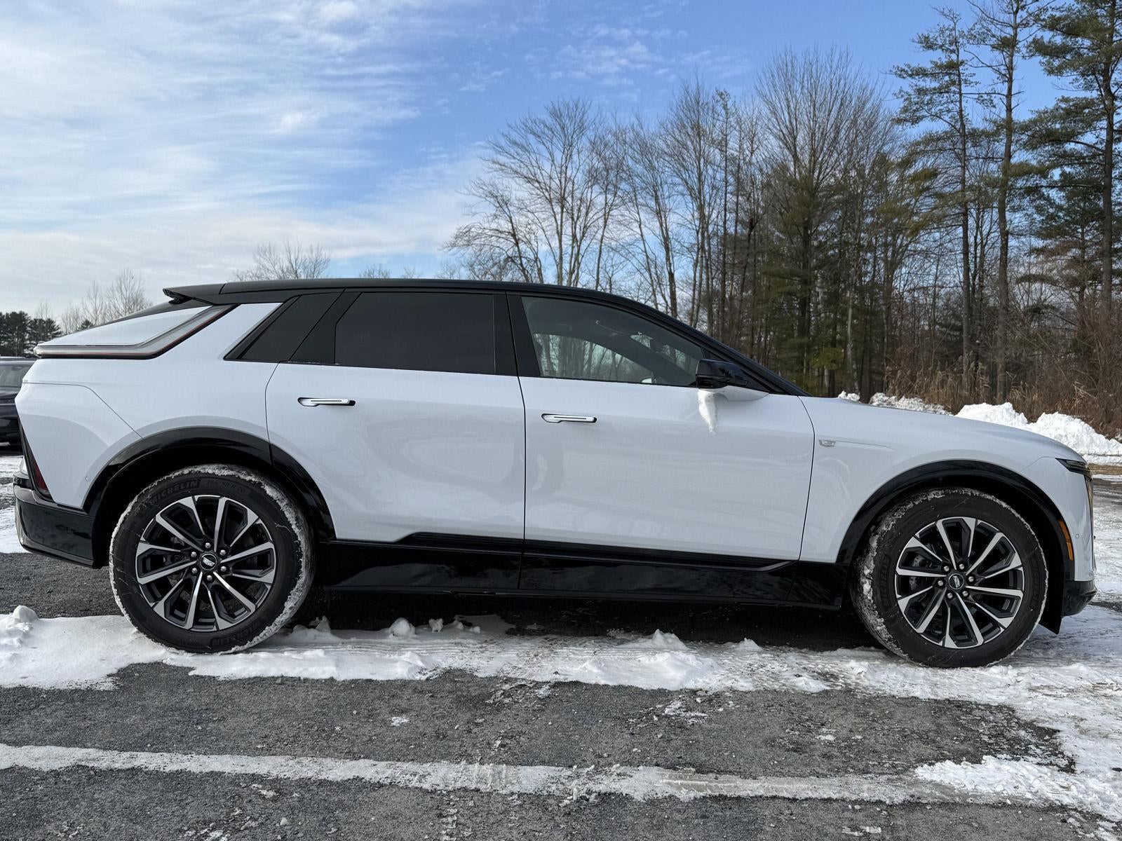 2026 Cadillac LYRIQ Premium Sport