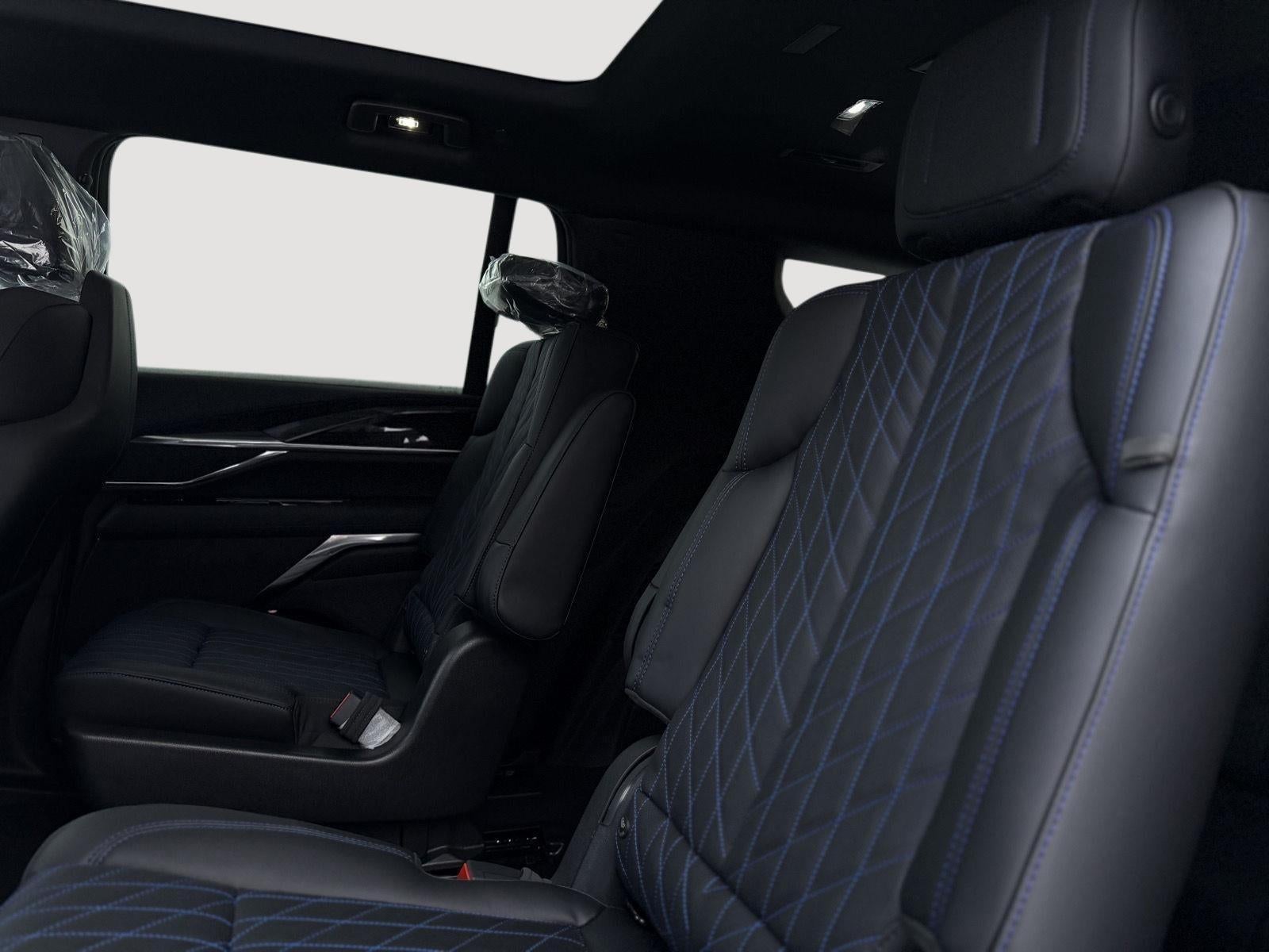 2026 Cadillac ESCALADE IQL Luxury