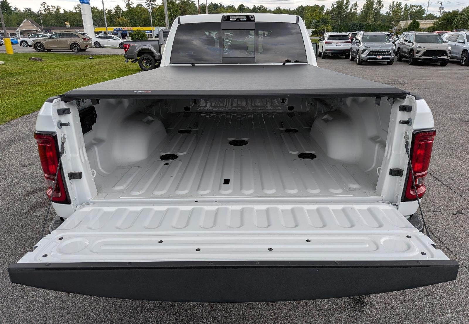 2026 RAM 3500 Tradesman Crew Cab 4x4 8' Box