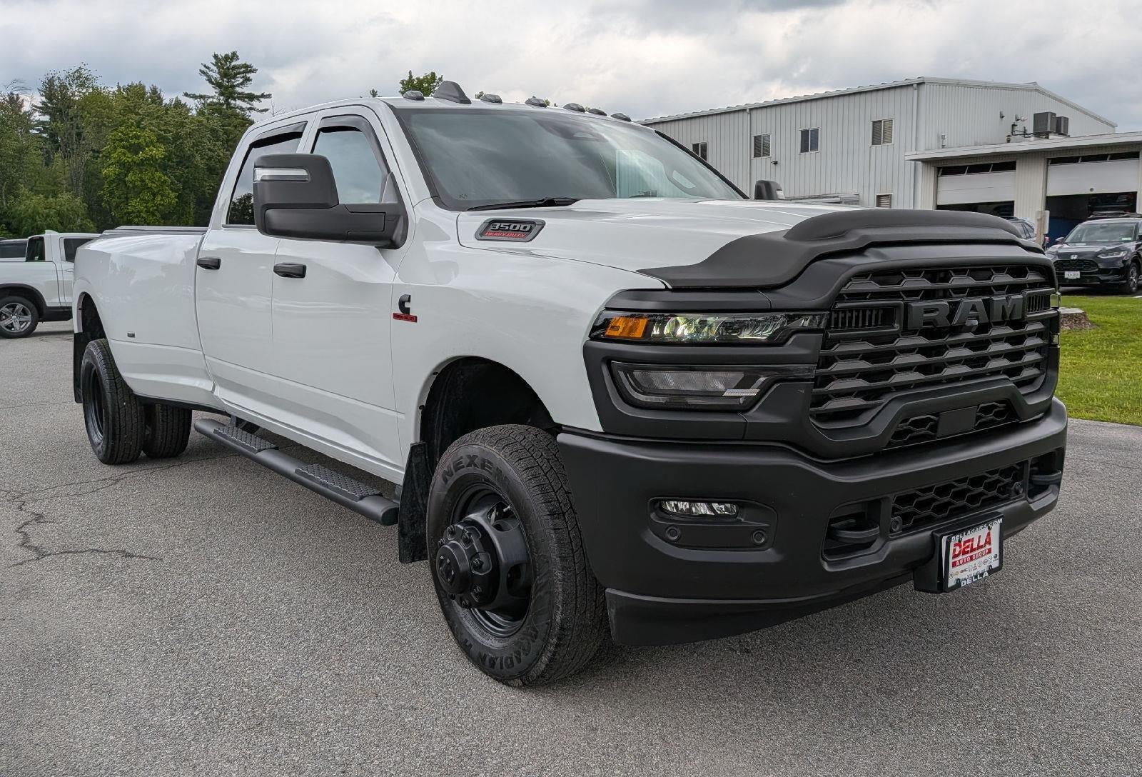 2026 RAM 3500 Tradesman Crew Cab 4x4 8' Box