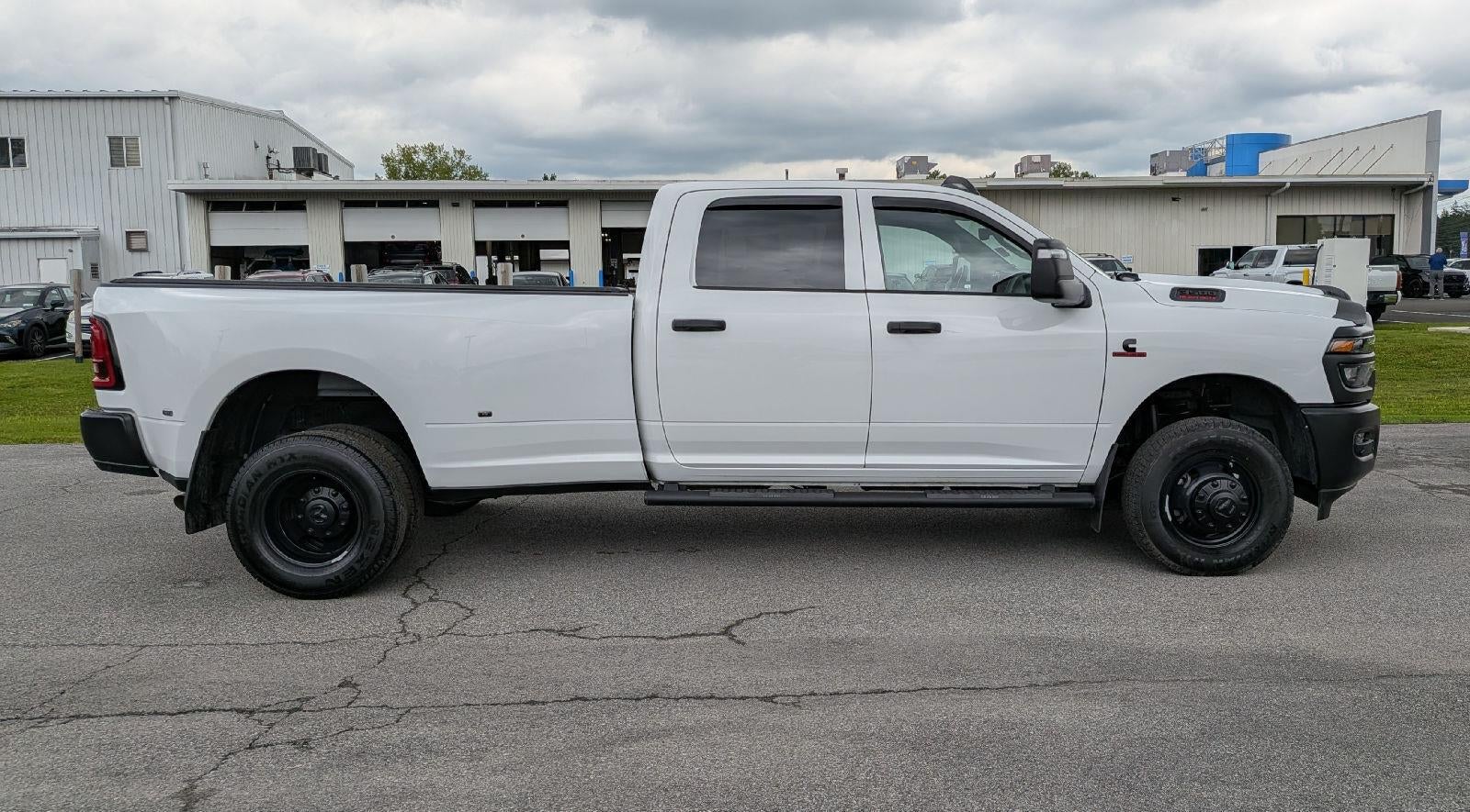 2026 RAM 3500 Tradesman Crew Cab 4x4 8' Box