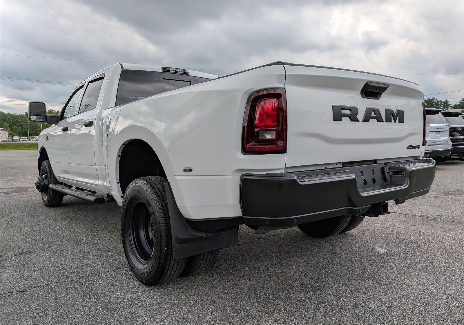 2026 RAM 3500 Tradesman Crew Cab 4x4 8' Box