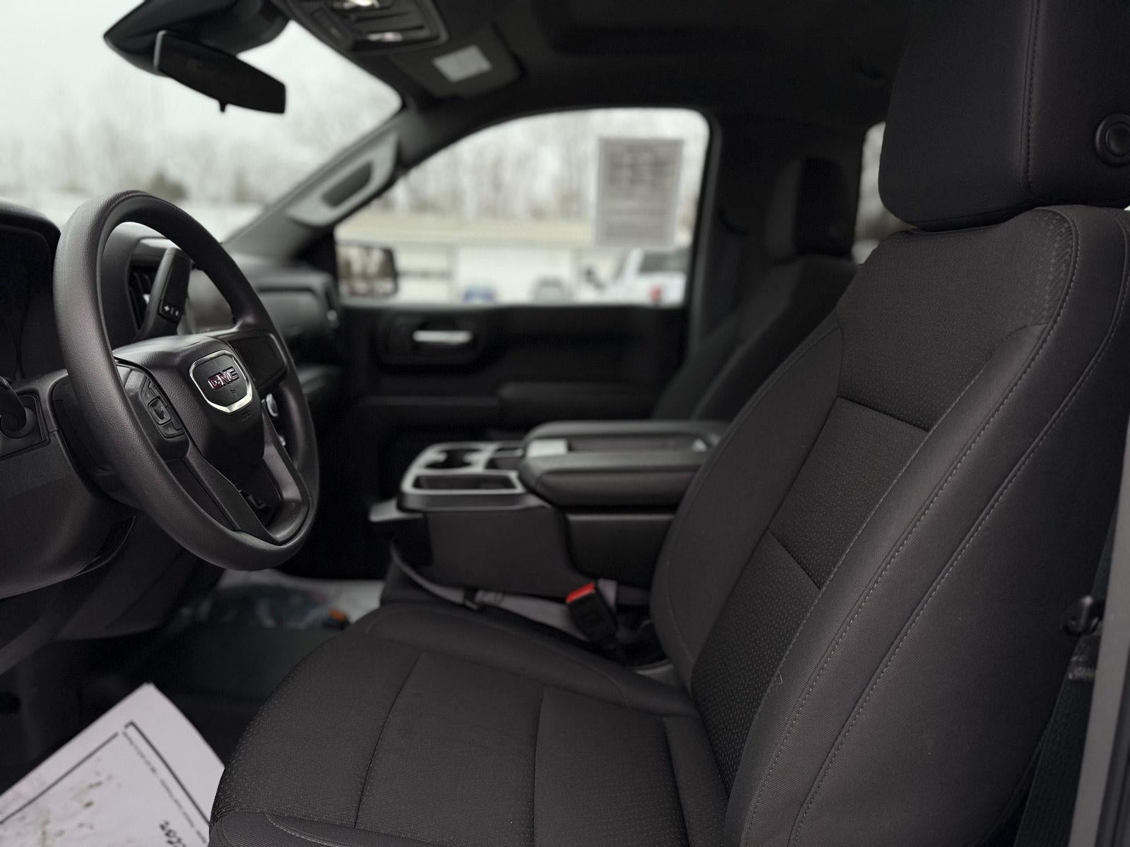 2025 GMC Sierra 1500 Pro