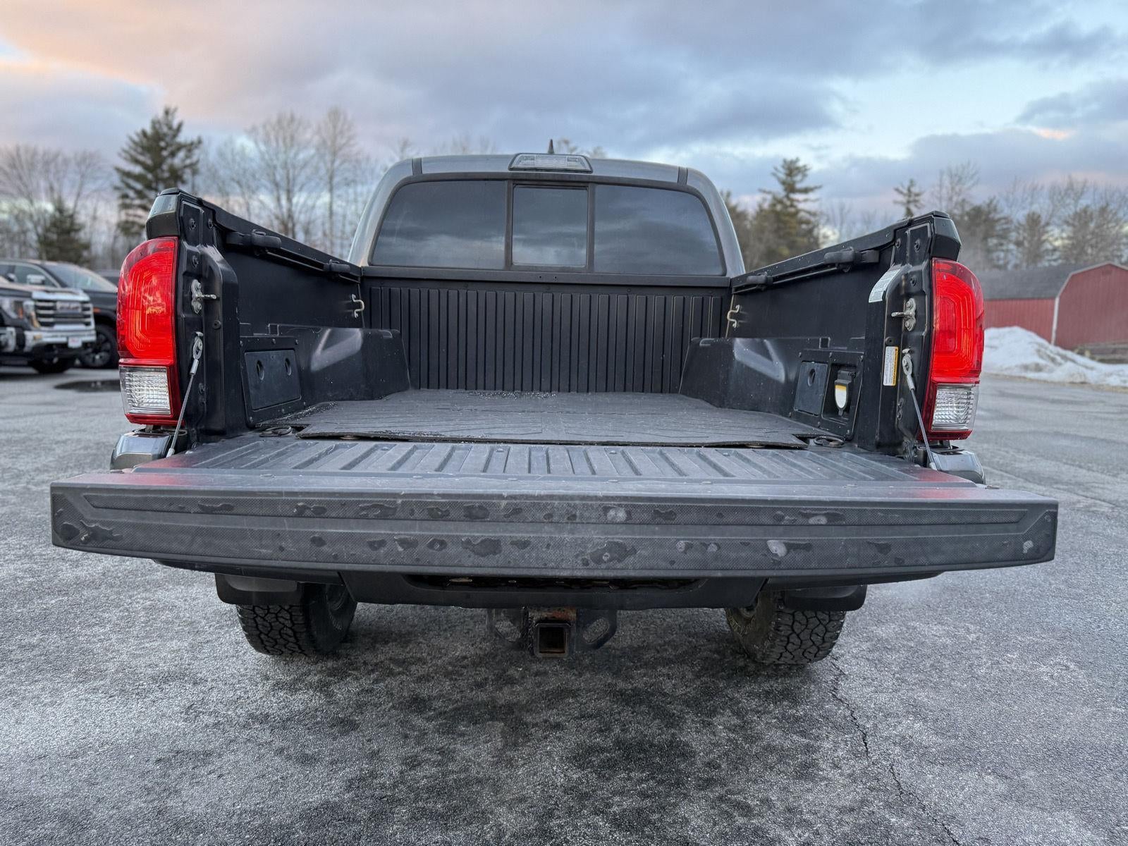 2016 Toyota Tacoma SR