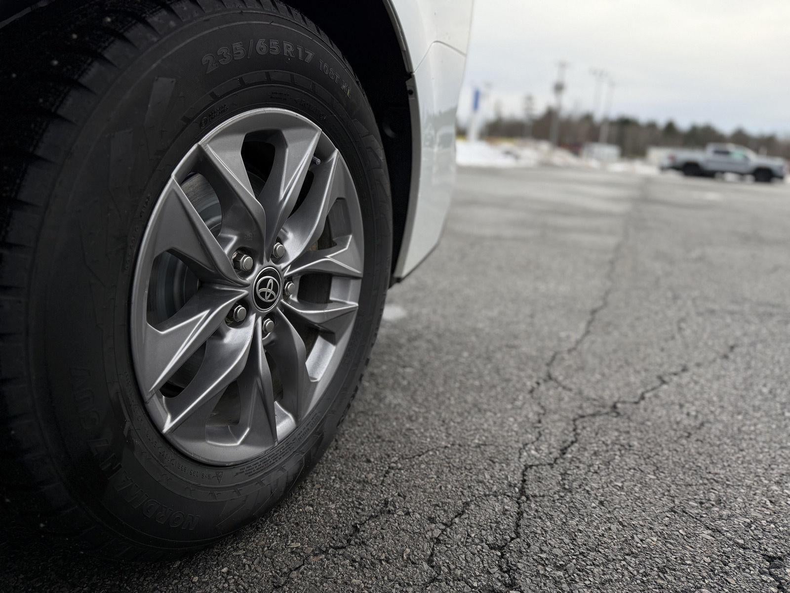 2023 Toyota Sienna XLE