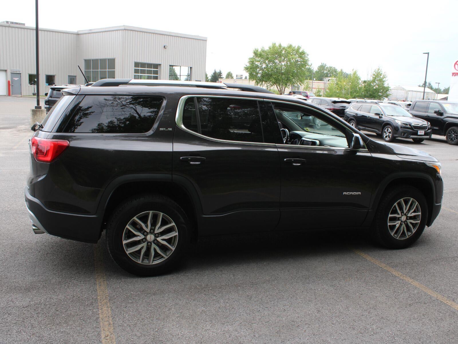 2019 GMC Acadia SLE