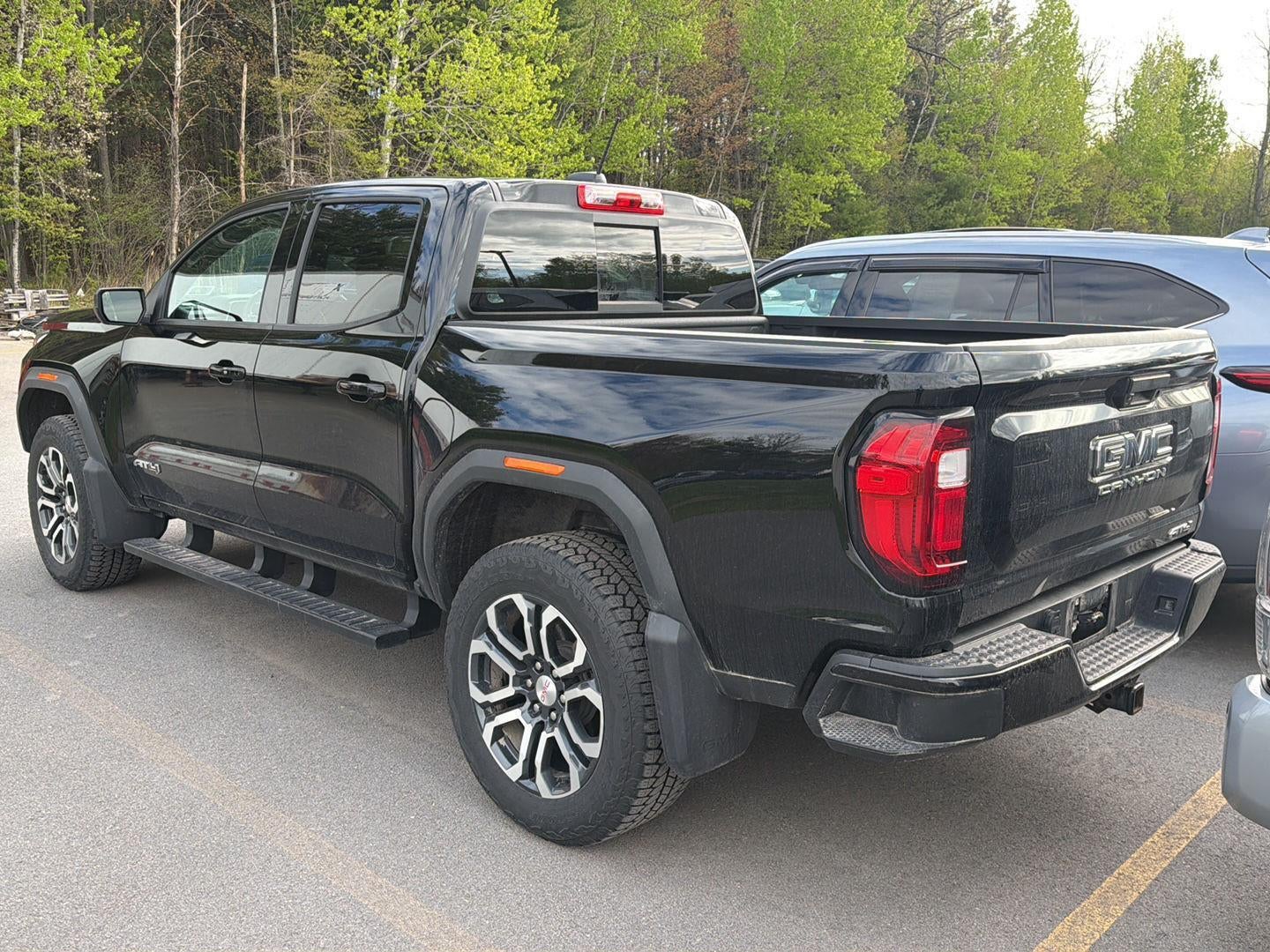 2024 GMC Canyon 4WD AT4