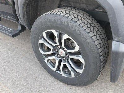 2024 GMC Canyon 4WD AT4