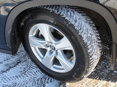 2020 Toyota Highlander LE