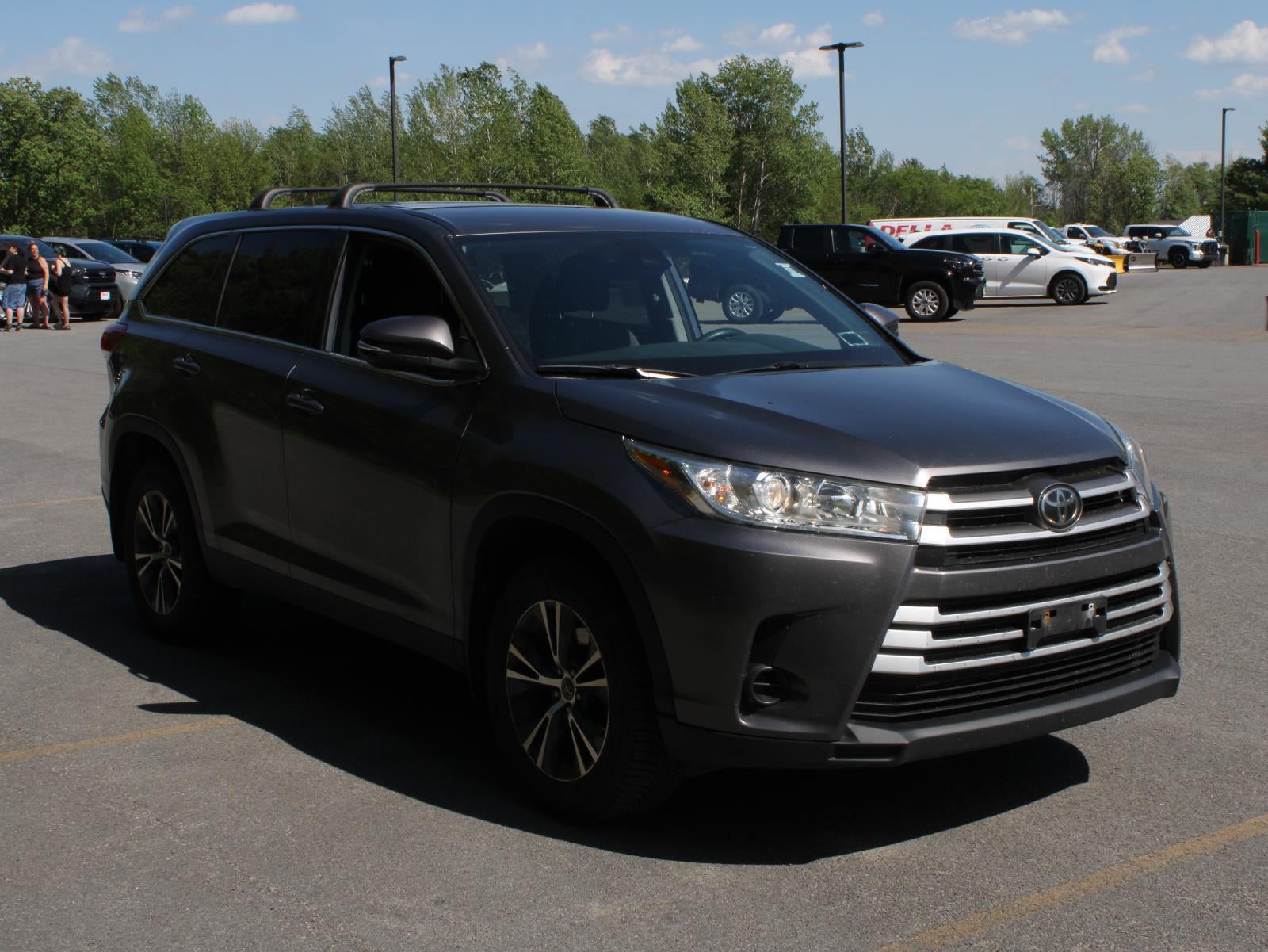 2019 Toyota Highlander LE