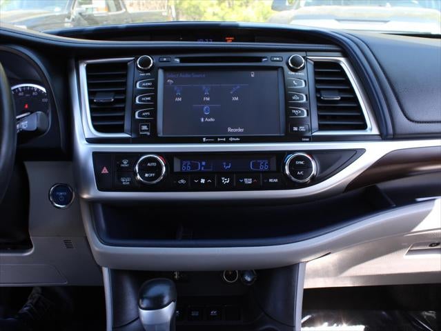 2016 Toyota Highlander Hybrid Limited Platinum