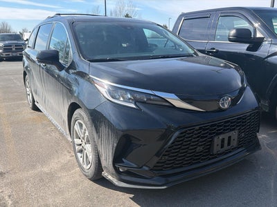 2022 Toyota Sienna XSE