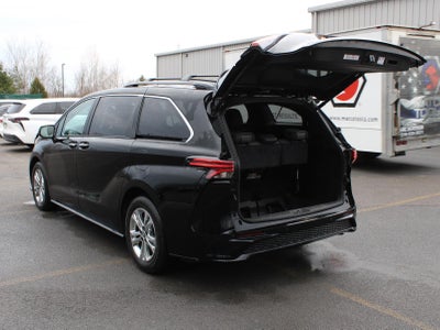 2022 Toyota Sienna XSE