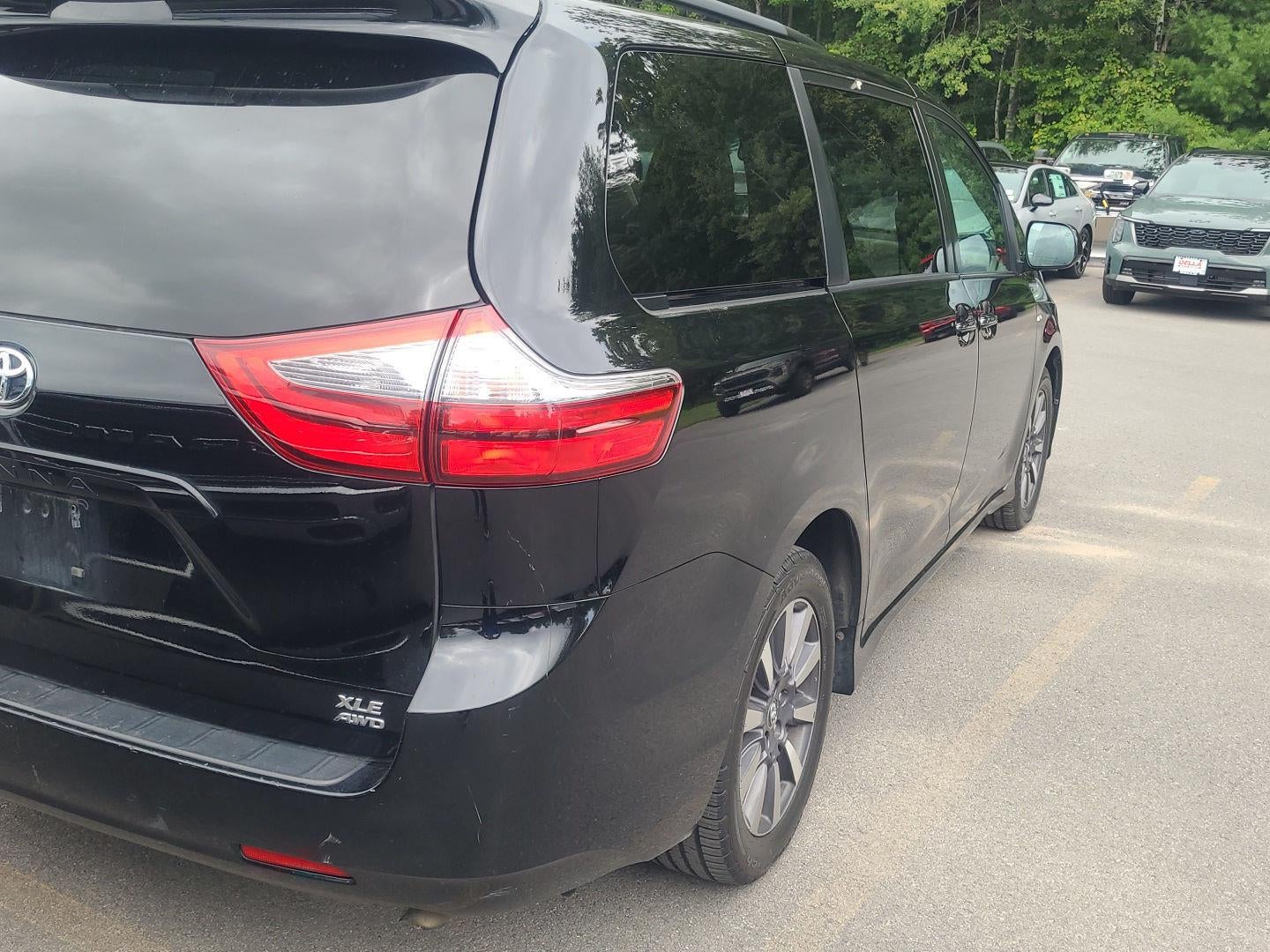 2020 Toyota Sienna XLE