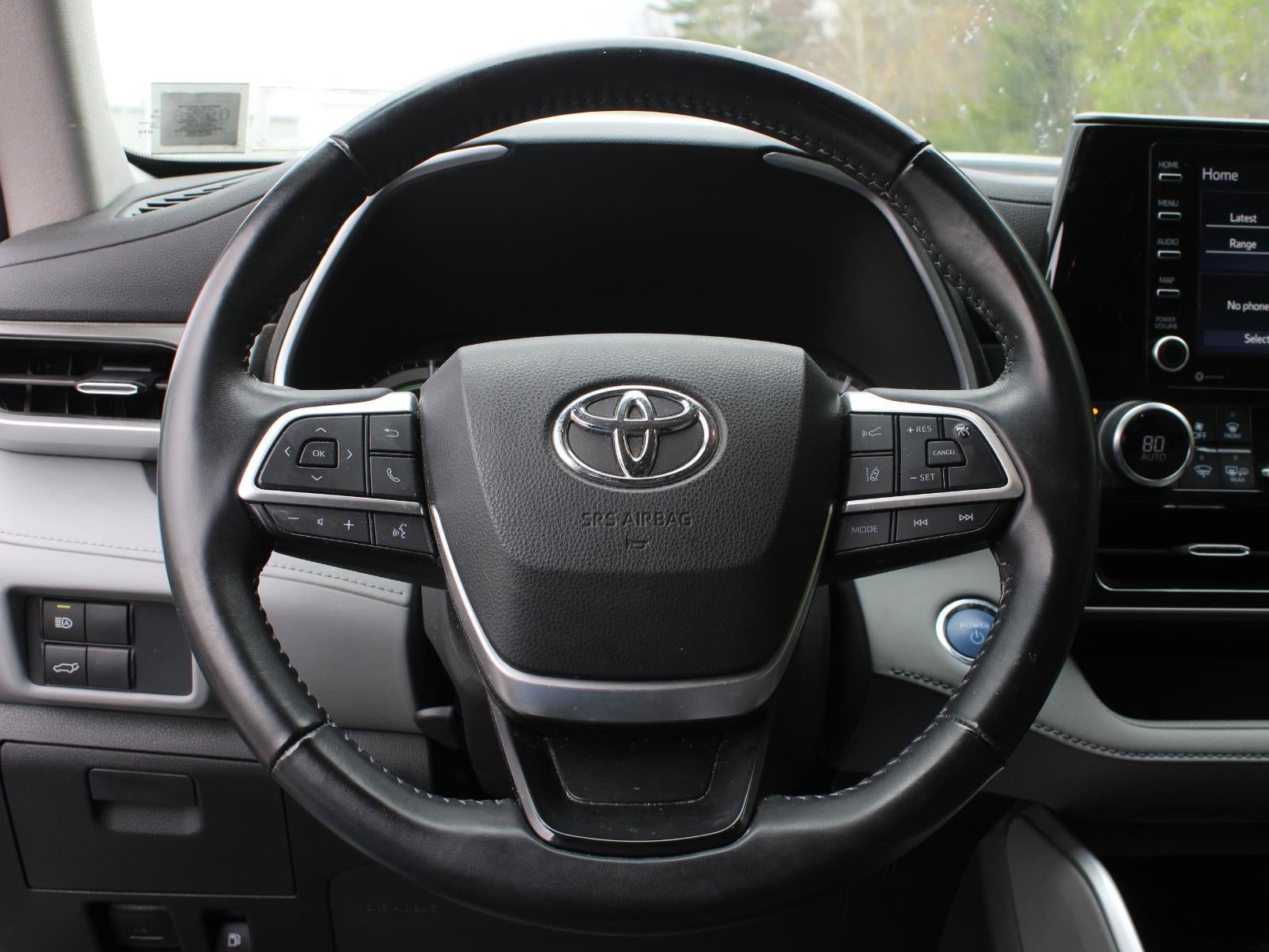 2022 Toyota Highlander Hybrid XLE