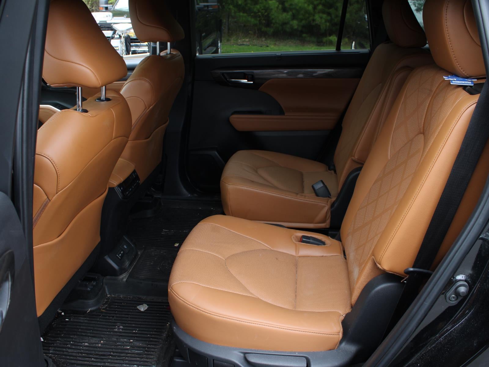 2024 Toyota Highlander Platinum