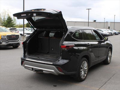 2024 Toyota Highlander Platinum