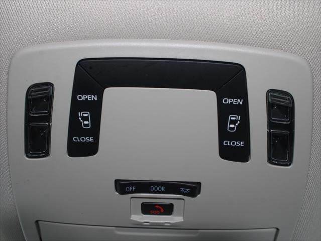 2022 Toyota Sienna LE