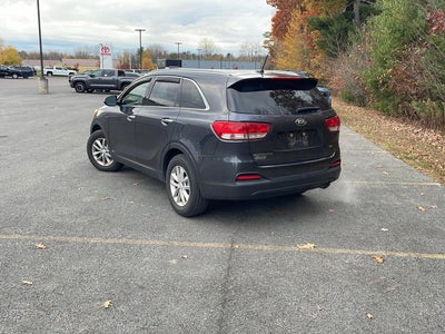2017 Kia Sorento LX