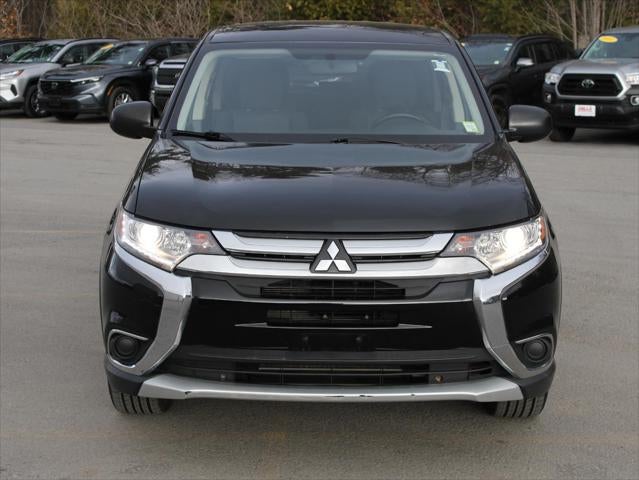 2017 Mitsubishi Outlander ES