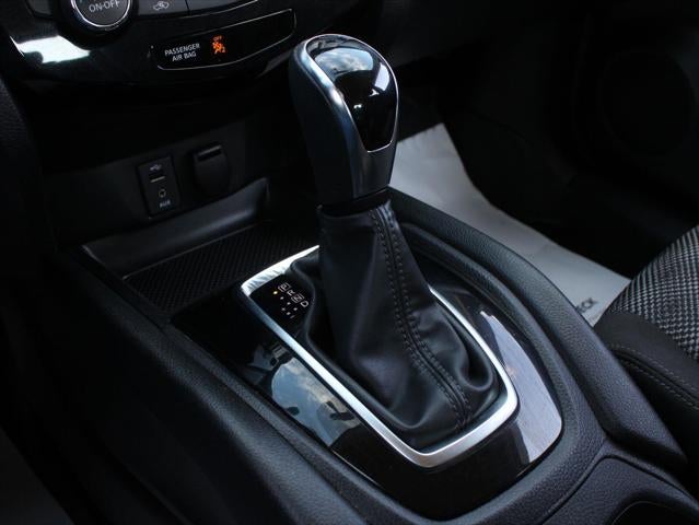 2017 Nissan Rogue Sport SV