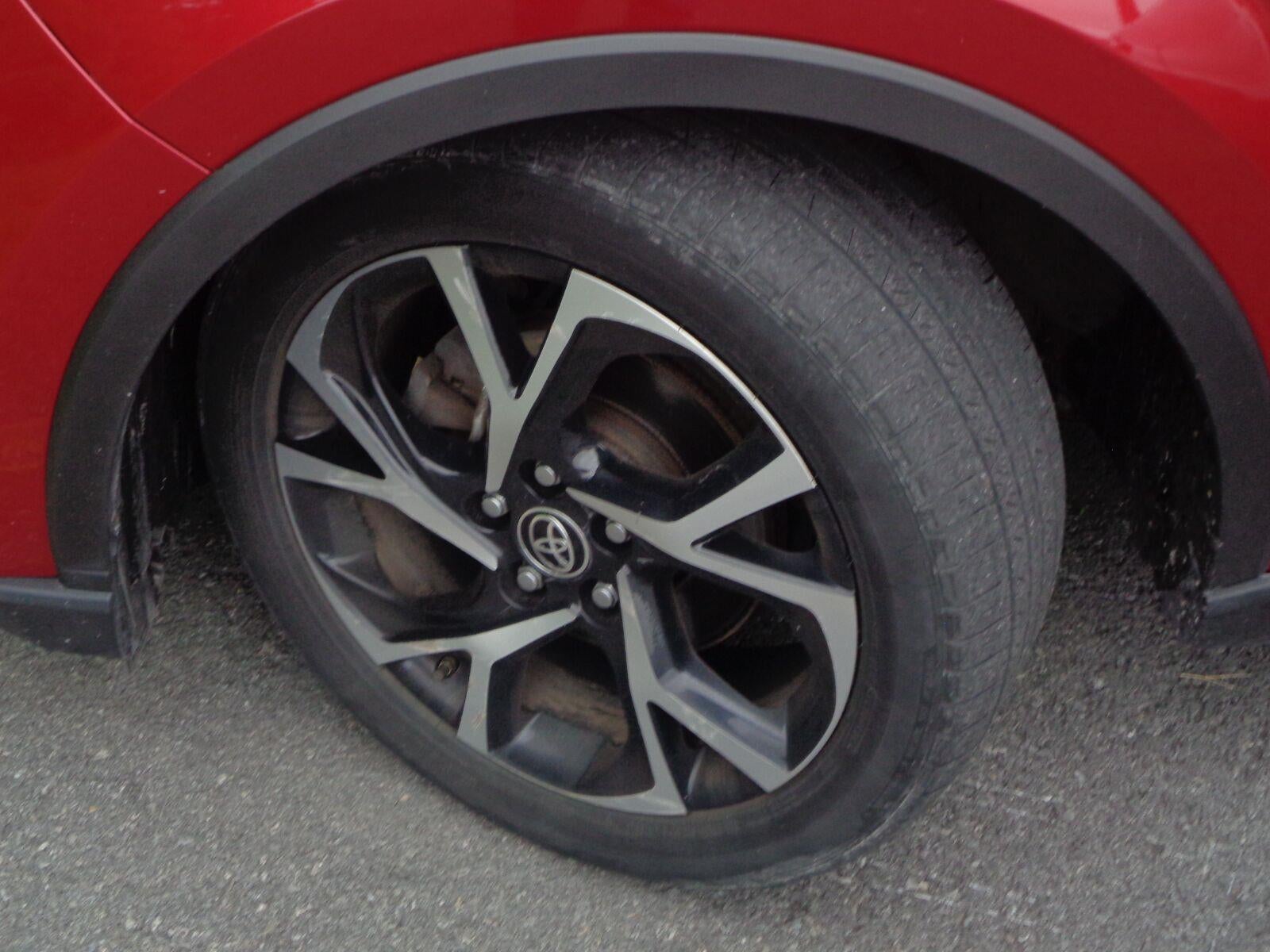 2022 Toyota C-HR XLE